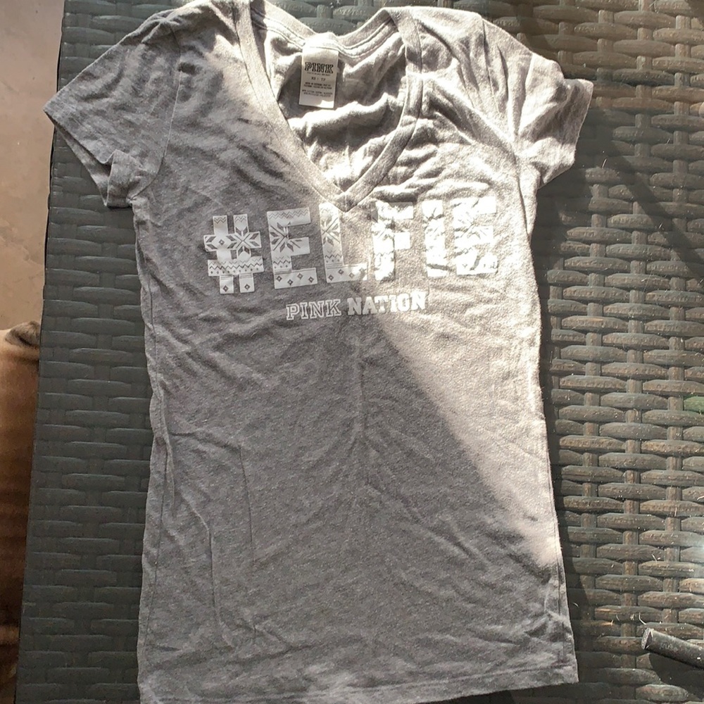 #ELFIE sleep v neck